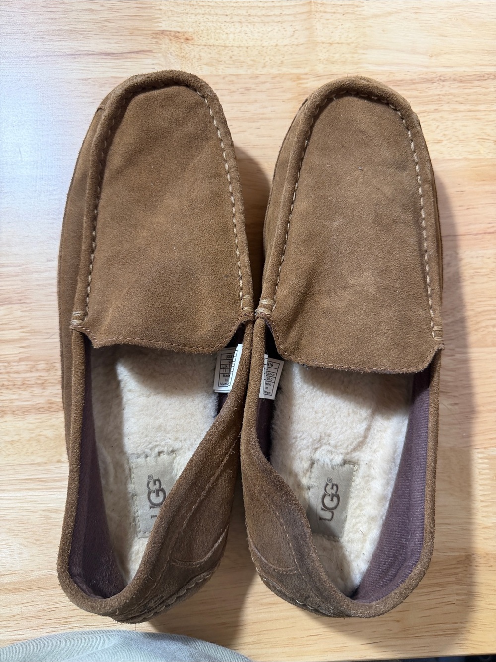 UGG Alder Men's Chestnut Suede Shearling Slip-On Loafers 11 moccasin luxury